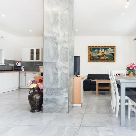 Sebastian * 프리빌리나