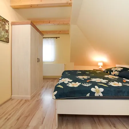 Sebastian Apartment *
